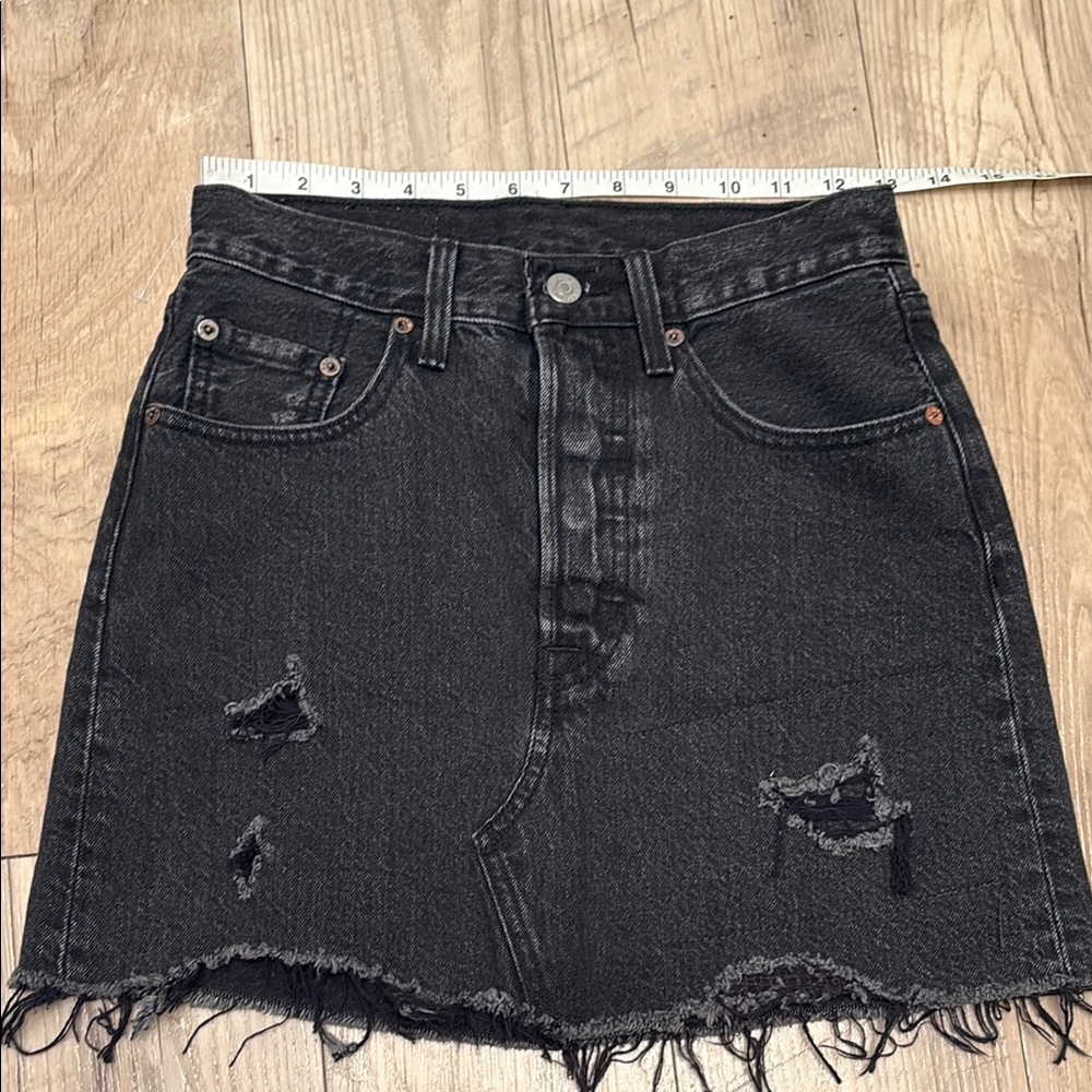 Levi's Black Mini Skirt Distressed Casual